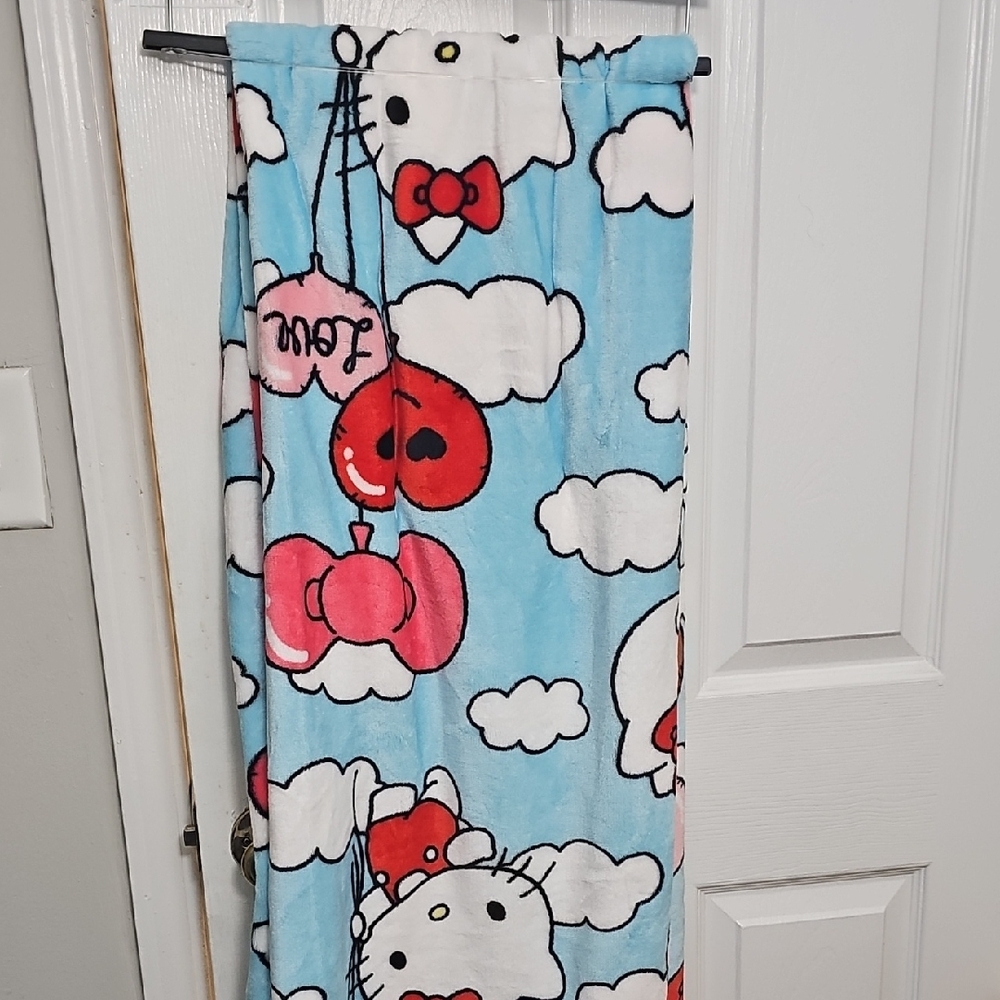 Hello Kitty Plush Throw Blanket